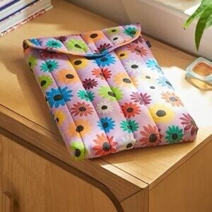 BAGGU 16 Inch Flower Puffy Laptop sleeve New
